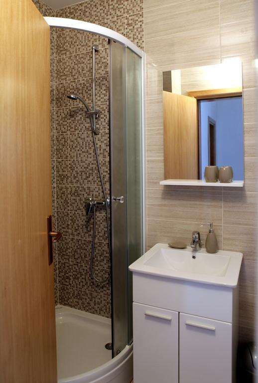 Apartments Marina-Mare โปเรช ภายนอก รูปภาพ